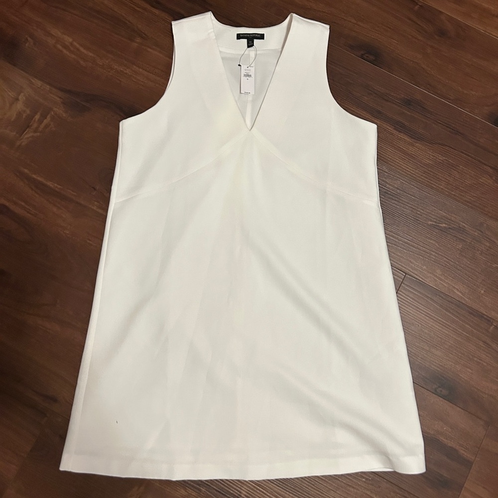 Banana Republic White Sleeveless V-Neck Dress